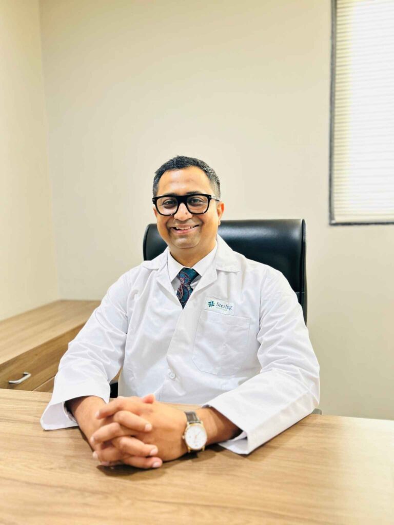 best robotic knee replacement surgeon in Ahmedabad